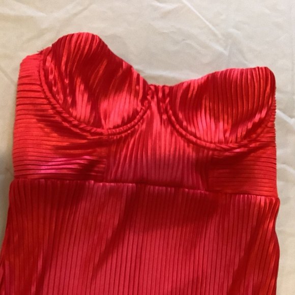 NEW Hello Molly Dress Size Large Red Strapless Long Chase The Blues Wedding - Picture 3 of 16